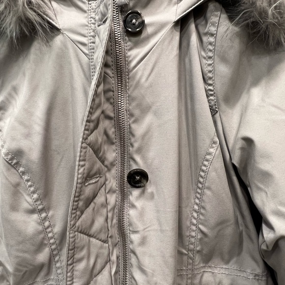 Women’s Winter Jacket - Picture 2 of 8